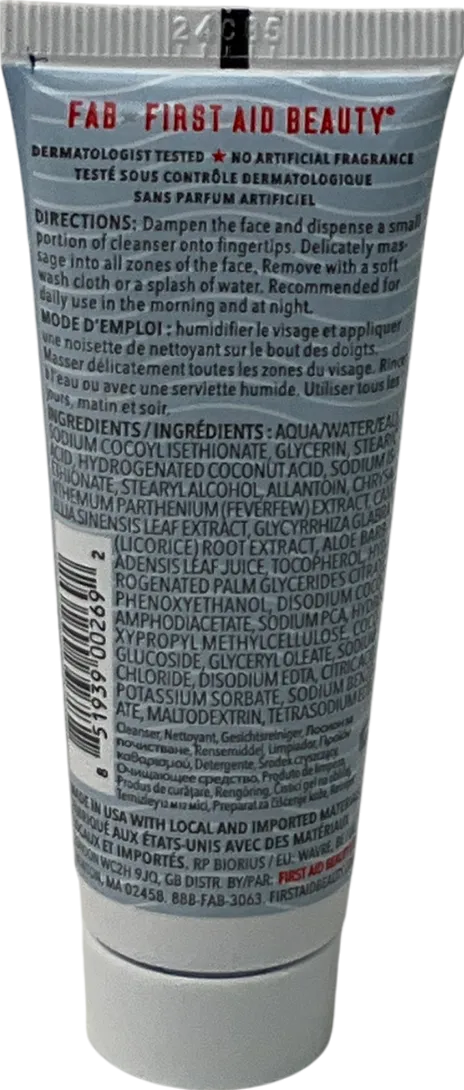 First Aid Beauty Pure Skin Face Cleanser 3g
