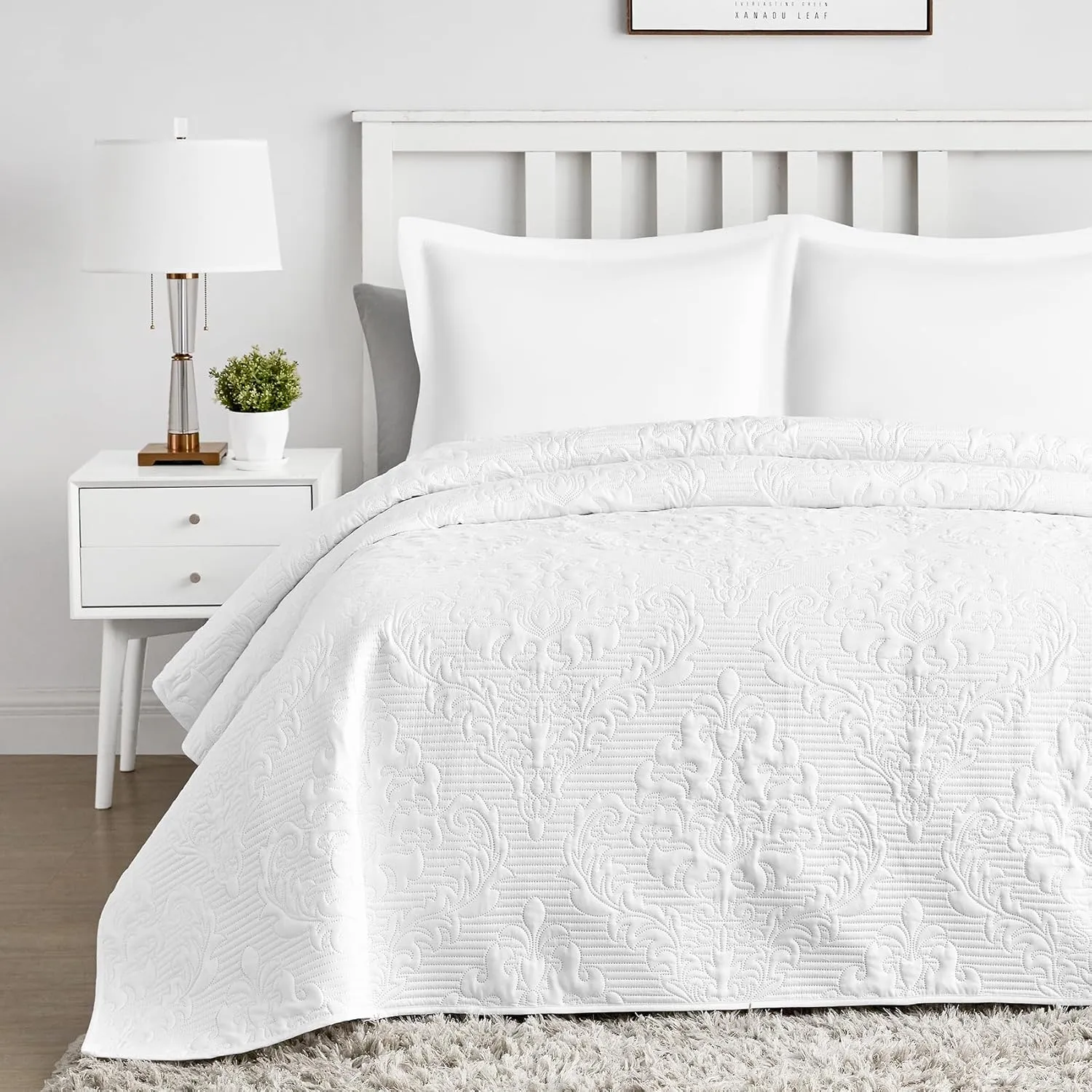 Hansleep White Quilt Queen Size - Damask Ultrasonic Summer Bedspread Queen, Soft Lightweight Coverlet Bedding Set, 3 Pieces (1 Quilt, 2 Pillow Shams)